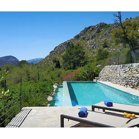 Suau Dalt Вілла